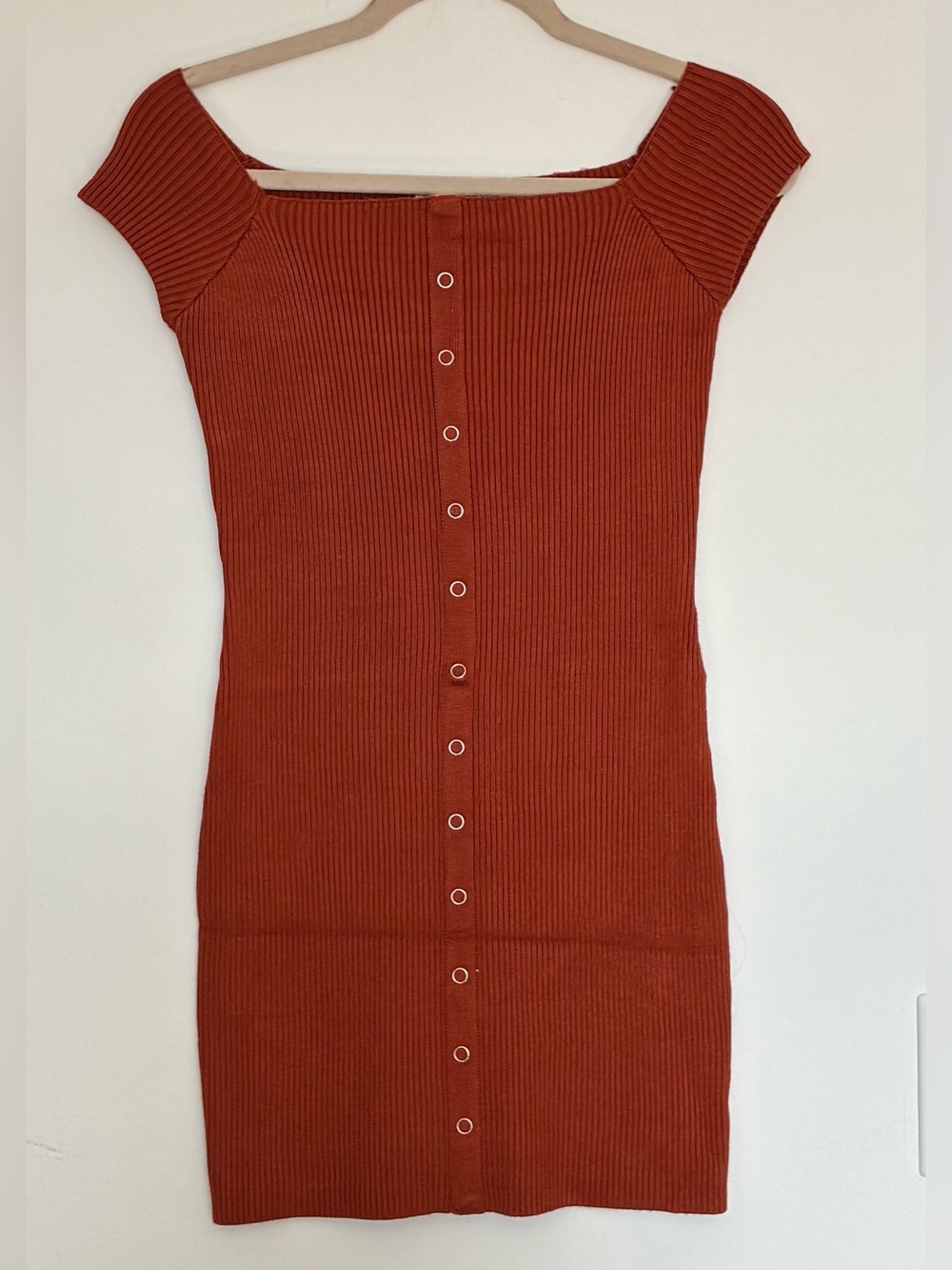 Silence + Noise Ribbed Off-Shoulder Button-Front Dress Rust Burnt Orange - small